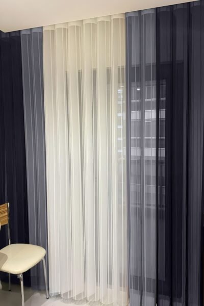 Koyu Lacivert - Beyaz Dikey Tül Perde