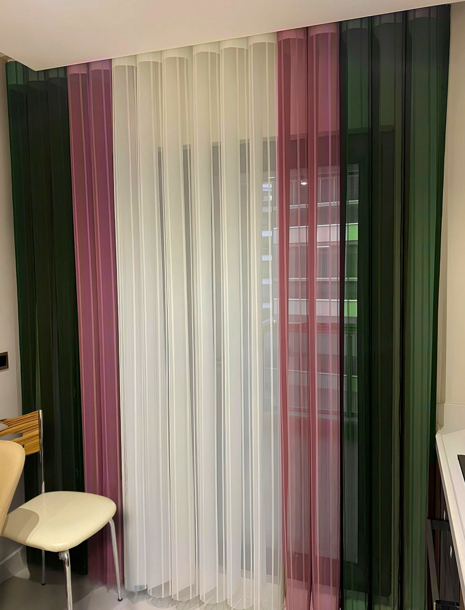 SH-5 (1) Yeşil - Gül Kurusu - Beyaz Tül Dikey Perde - Görsel 1