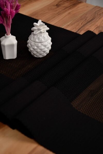 Siyah Renk Damalı Dekoratif Lazer Kesim Runner Masa Örtüsü 40 x 140