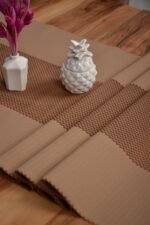 Açık Kahverengi Damalı Dekoratif Lazer Kesim Runner Masa Örtüsü 40 x 140